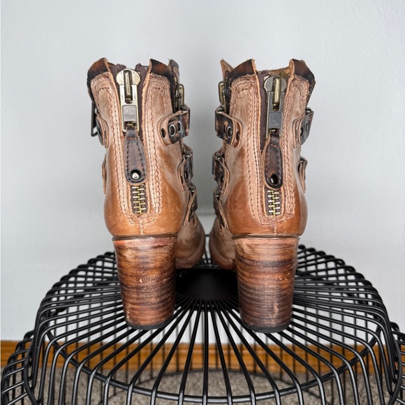 Freebird by Steven Brown Beckett Ankle Booties - Picture 4 of 7